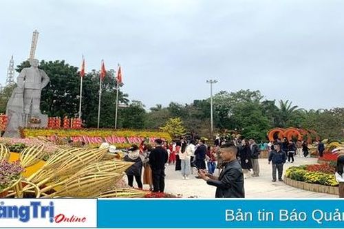 Dọc đường xuân quê hương