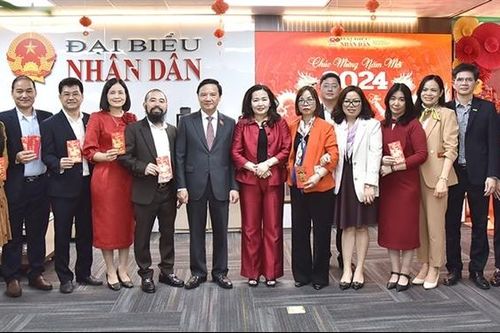 Phó Chủ tịch Quốc hội Nguyễn Khắc Định thăm Viện Nghiên cứu lập pháp và Báo Đại biểu Nhân dân