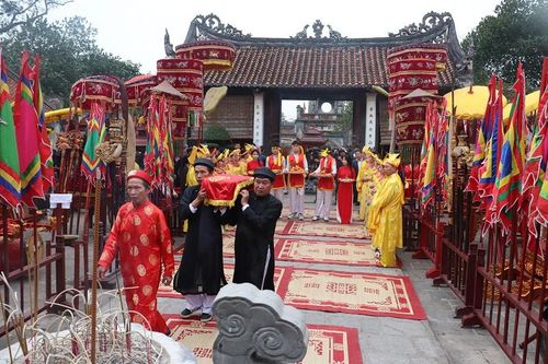 Tưng bừng khai hội đầu xuân
