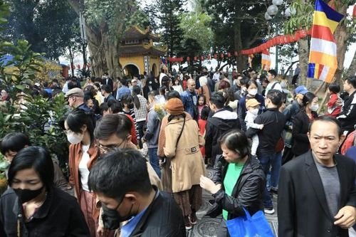 Du lịch Hà Nội hút khách đầu năm mới