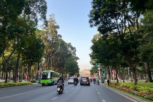Ngày đầu đi làm sau kỳ nghỉ Tết, giao thông TPHCM thông thoáng