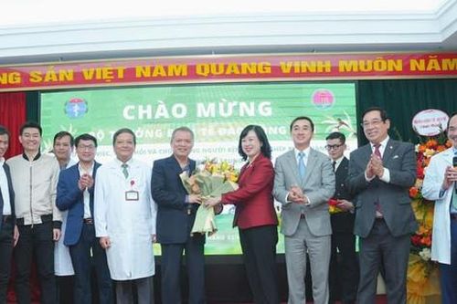 Từ ca phẫu thuật thành công đầu năm mới, tiến tới hình thành trung tâm ghép phổi