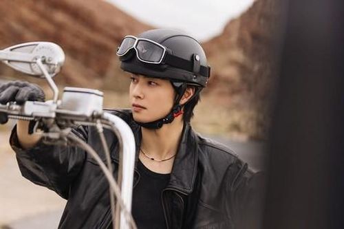 Cha Eun Woo ASTRO chính thức solo, bật khóc trong MV khiến khán giả thổn thức