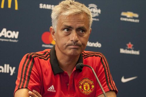 Mourinho đi ngược đám đông với tuyên bố về Man Utd