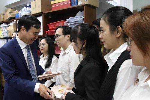 Bảo đảm kỷ luật, kỷ cương hành chính ngay từ ngày làm việc đầu tiên