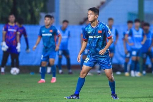 Tài năng trẻ Việt kiều được triệu tập lên U19 Séc