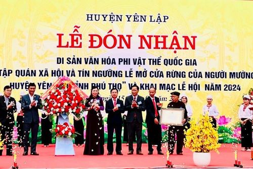 Tưng bừng Lễ hội mở cửa rừng của người Mường ở Yên Lập