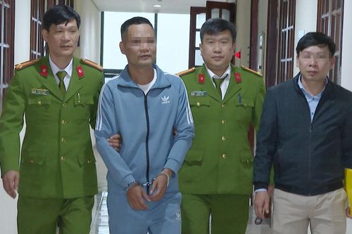 Đối tượng trốn nã 5 năm ở nước ngoài về Thanh Hóa đầu thú