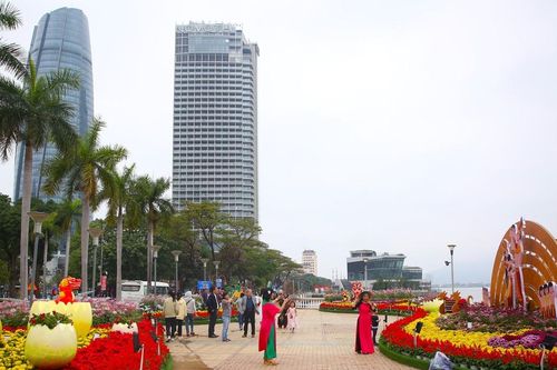 Du lịch Đà Nẵng, Nghệ An, Thanh Hóa 'bội thu' dịp Tết