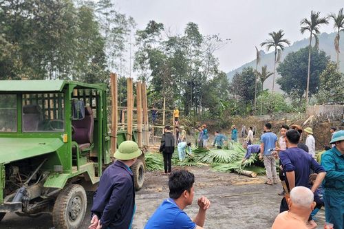 Rò rỉ khí gas gây cháy rụi ngôi nhà sàn ở Yên Bái