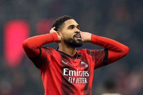 AC Milan đặt một chân vào vòng 1/8 Europa League