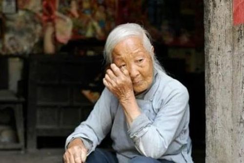 Sự thật cuộc sống bố mẹ sau chiếc camera