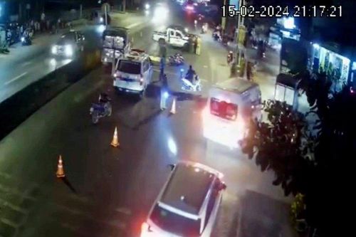 Truy lùng tài xế tông hàng loạt phương tiện dừng đèn đỏ, khiến người phụ nữ tử vong