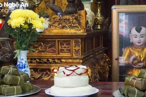 Độc đáo lễ tế bánh chưng, bánh dày tại ngôi đền linh thiêng nhất xứ Nghệ