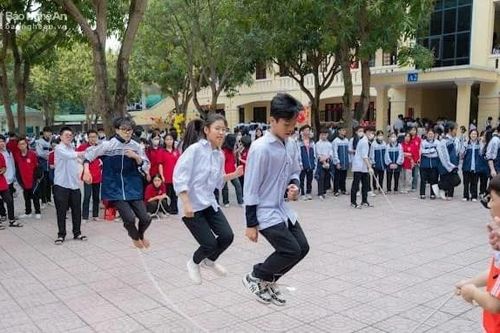 Các trường học ở miền núi Nghệ An tổ chức nhiều phương án hạn chế học sinh bỏ học sau Tết