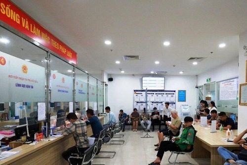 Phấn đấu tiết kiệm 140 tỷ đồng cho người dân nhờ cấp đổi GPLX trực tuyến