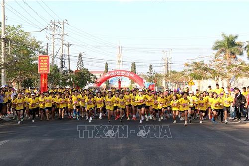 Bình Thuận: Sôi nổi Hội thi leo núi Tà Cú mở rộng năm 2024