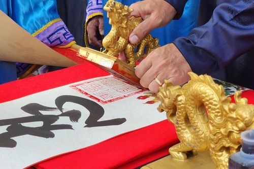 Thừa Thiên - Huế: Khai ấn cung chúc tân Xuân