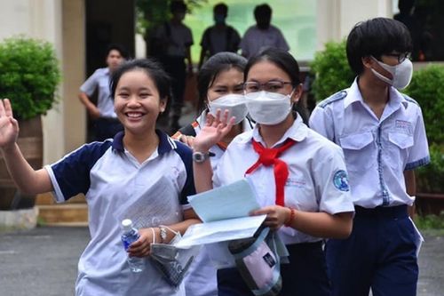 Bản tin 16/2: Bằng tốt nghiệp THCS sẽ không ghi xếp loại