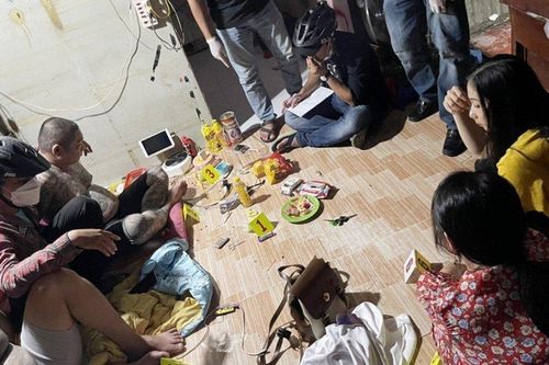 An Giang: Bắt nhóm đối tượng tổ chức sử dụng trái phép chất ma túy