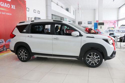 Bảng giá ôtô Suzuki tháng 2/2024: Giảm giá 'sập sàn'