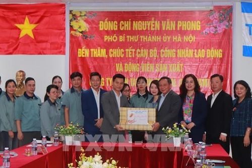 Doanh nghiệp FDI 'khai xuân' trở lại làm việc