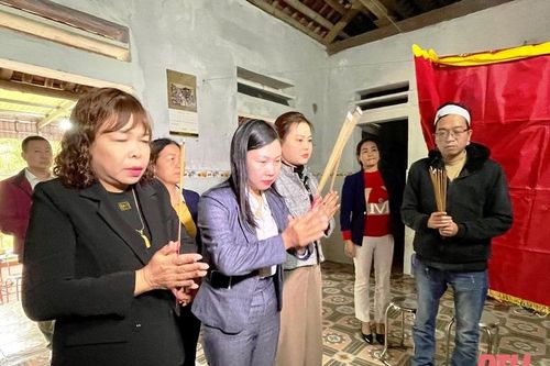 Thăm hỏi, động viên gia đình có người bị thiệt mạng do đuối nước ở huyện Vĩnh Lộc