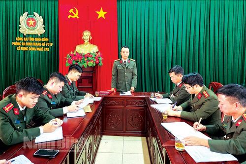 Cuộc chiến thầm lặng trên không gian mạng