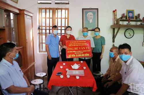 Ấm áp những ngôi nhà nghĩa tình