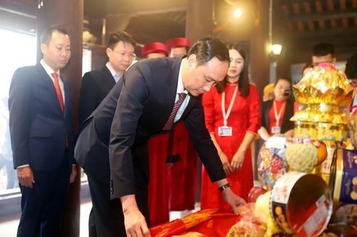 Phú Thọ: Lễ dâng hương Tổ Mẫu Âu Cơ Xuân Giáp Thìn 2024