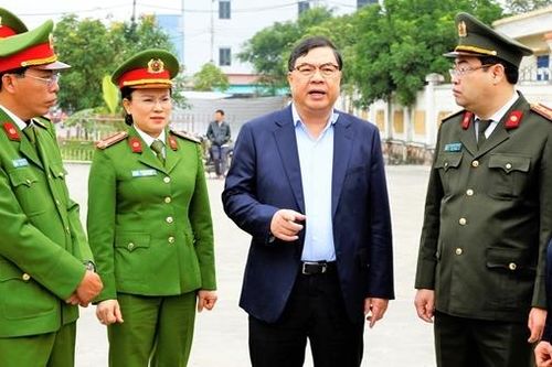 Công an tỉnh Nam Định xuyên đêm đảm bảo ANTT Lễ hội chợ Viềng