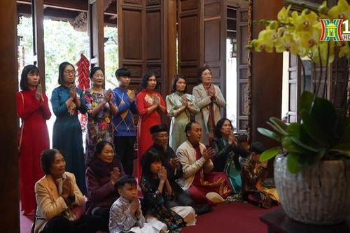 Đi lễ đầu xuân, nét đẹp văn hóa của người Việt