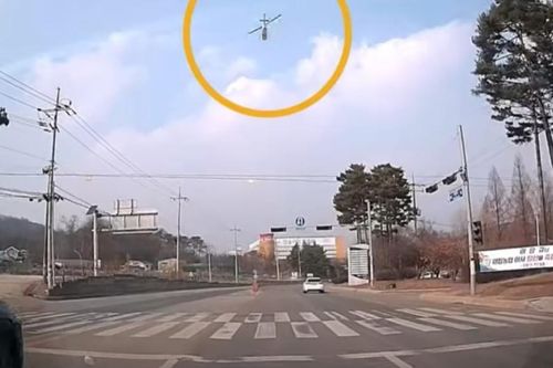 Cảnh sát Hàn Quốc dùng trực thăng truy bắt người Việt lái xe 200km/h