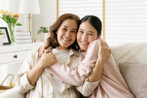 Về bên mẹ để thấy bình yên
