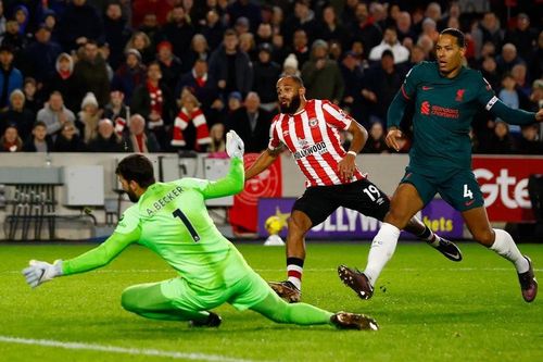 Brentford - Liverpool: Bảo vệ ngôi đầu bảng