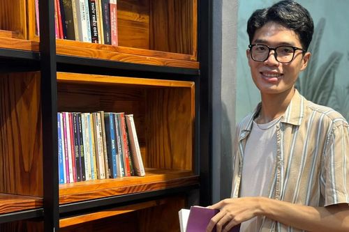 Chàng bác sĩ với niềm vui văn chương