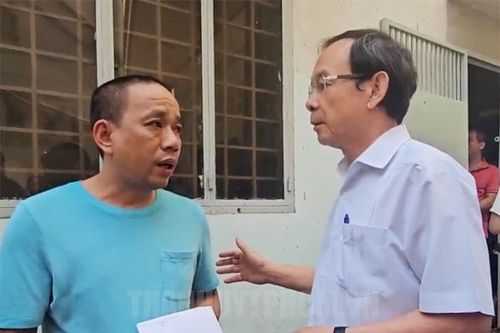 Bí thư Thành ủy TPHCM thăm hỏi gia đình nạn nhân vụ cháy ở quận 10