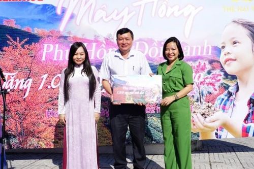 Báo Khánh Hòa phối hợp tổ chức 'Tết trồng cây đời đời nhớ ơn Bác Hồ' Xuân Giáp Thìn 2024