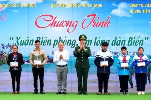 Lực lượng bộ đội biên phòng: Giữ vững an ninh trật tự khu vực biên giới Xuân Giáp Thìn 2024