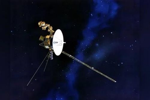 Tàu thăm dò Voyager 1 của NASA 'im bặt' hơn 3 tháng, cần phép màu để cứu nó