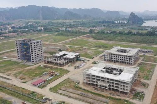 Tận thấy dự án trường đại học nghìn tỷ bị bỏ hoang hơn 10 năm
