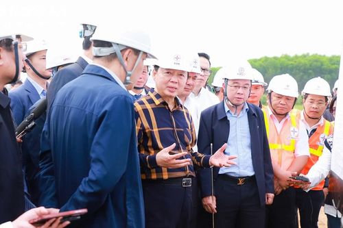Phó Thủ tướng Chính phủ Trần Hồng Hà kiểm tra các dự án giao thông, năng lượng trọng điểm quốc gia tại Nghệ An