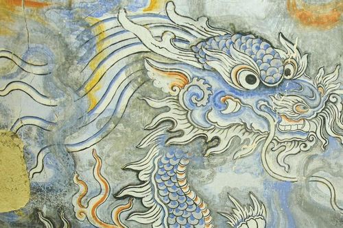 Rồng trong ngôi Quốc tự Diệu Đế