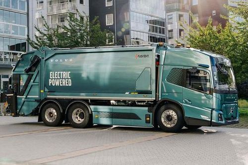 Xe tải thu gom rác bằng điện đầu tiên của Volvo
