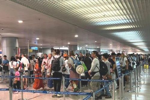 Người dân đổ về TP Hồ Chí Minh lập kỷ lục mới