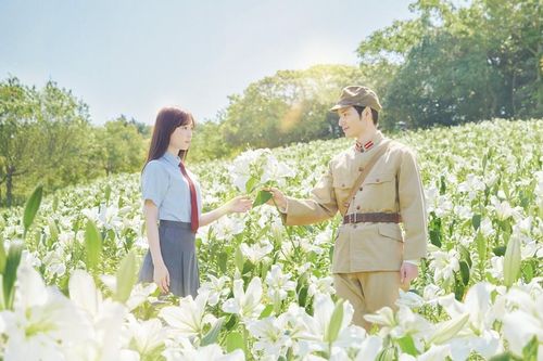 Chuyện tình lãng mạn vượt thời gian tạo nên kỳ tích khủng tại phòng vé Nhật Bản