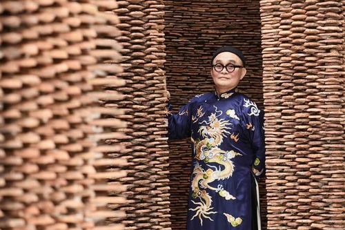 Xuân Hinh tiết lộ 'nỗi khổ' khi xây cơ ngơi 5000m2, năn nỉ thợ không chịu làm