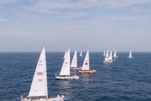 Giải đua thuyền buồm Clipper Race: Các đội thi đầu tiên cập cảng Hạ Long