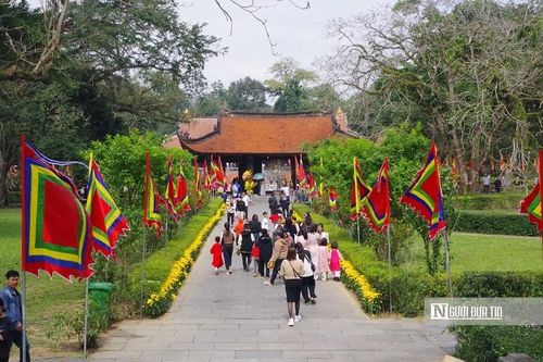 Thanh Hóa: Khu di tích gần 600 năm nhộn nhịp khách về du xuân
