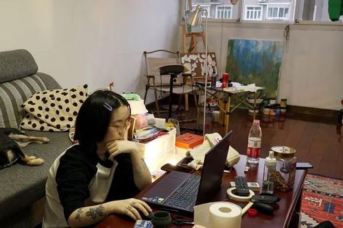 Giữa bối cảnh kinh tế trì trệ, giới trẻ Trung Quốc chê công việc bàn giấy vì muốn dành thời gian làm việc mình thích